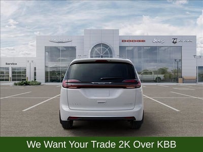2027 Chrysler Pacifica Limited
