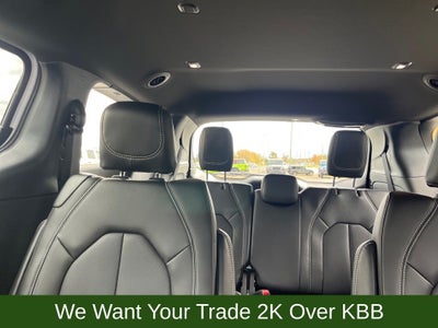 2026 Chrysler Pacifica Select