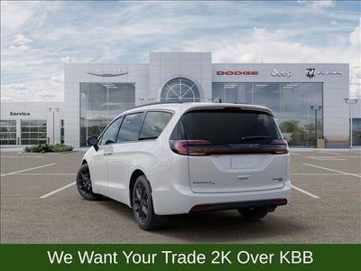 2027 Chrysler Pacifica Limited