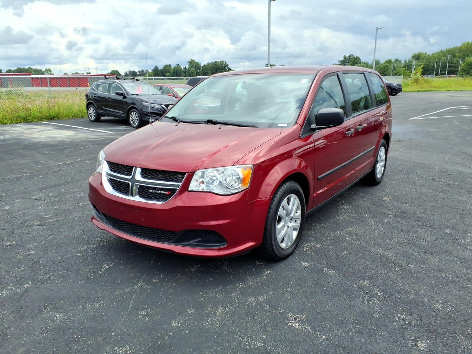 Used 2015 Dodge Grand Caravan American Value Package with VIN 2C4RDGBG0FR557570 for sale in Columbiana, OH