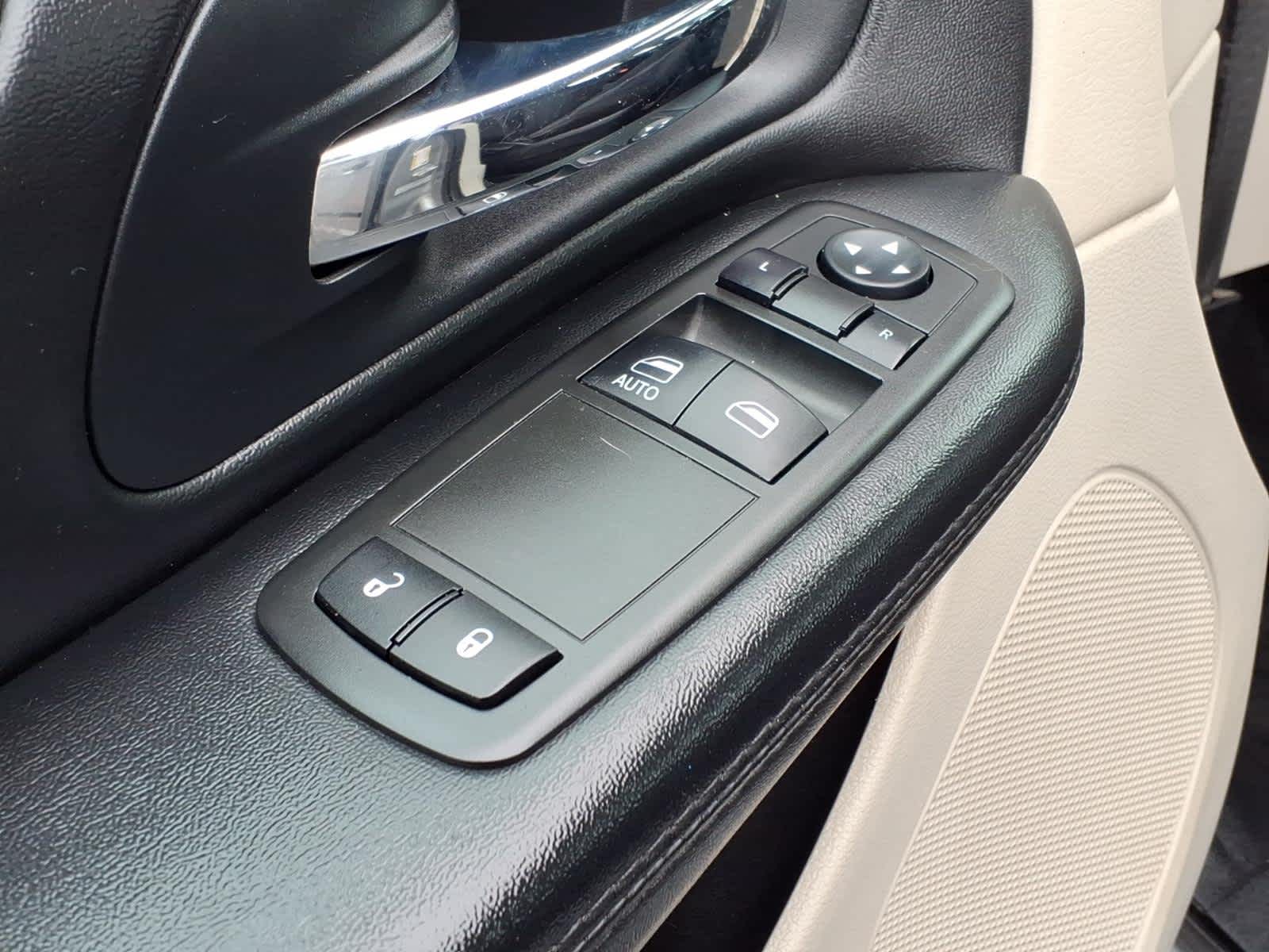2015 Dodge Grand Caravan American Value Pkg