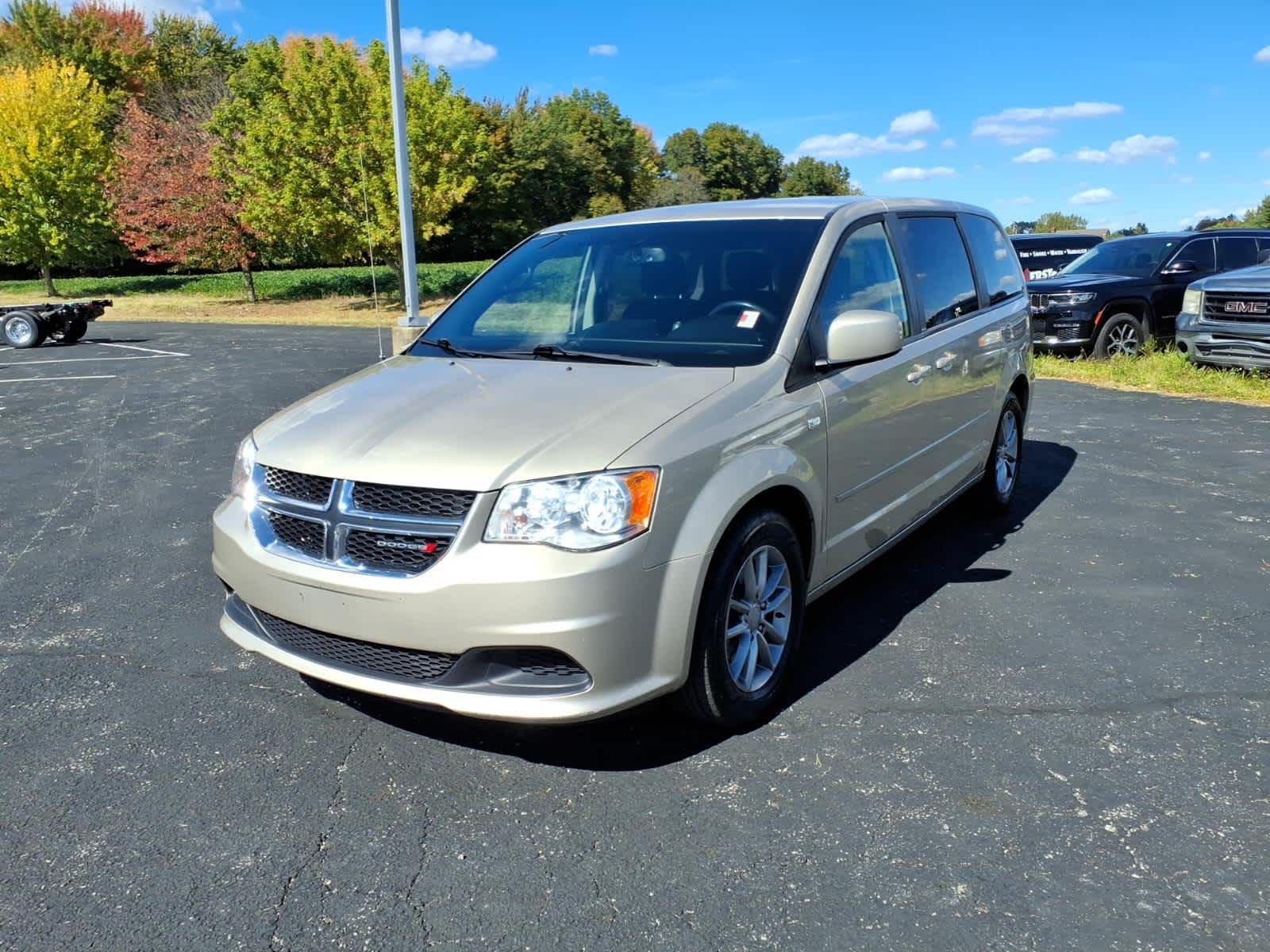 Used 2014 Dodge Grand Caravan SE 30th Anniversary with VIN 2C4RDGBG8ER274476 for sale in Columbiana, OH