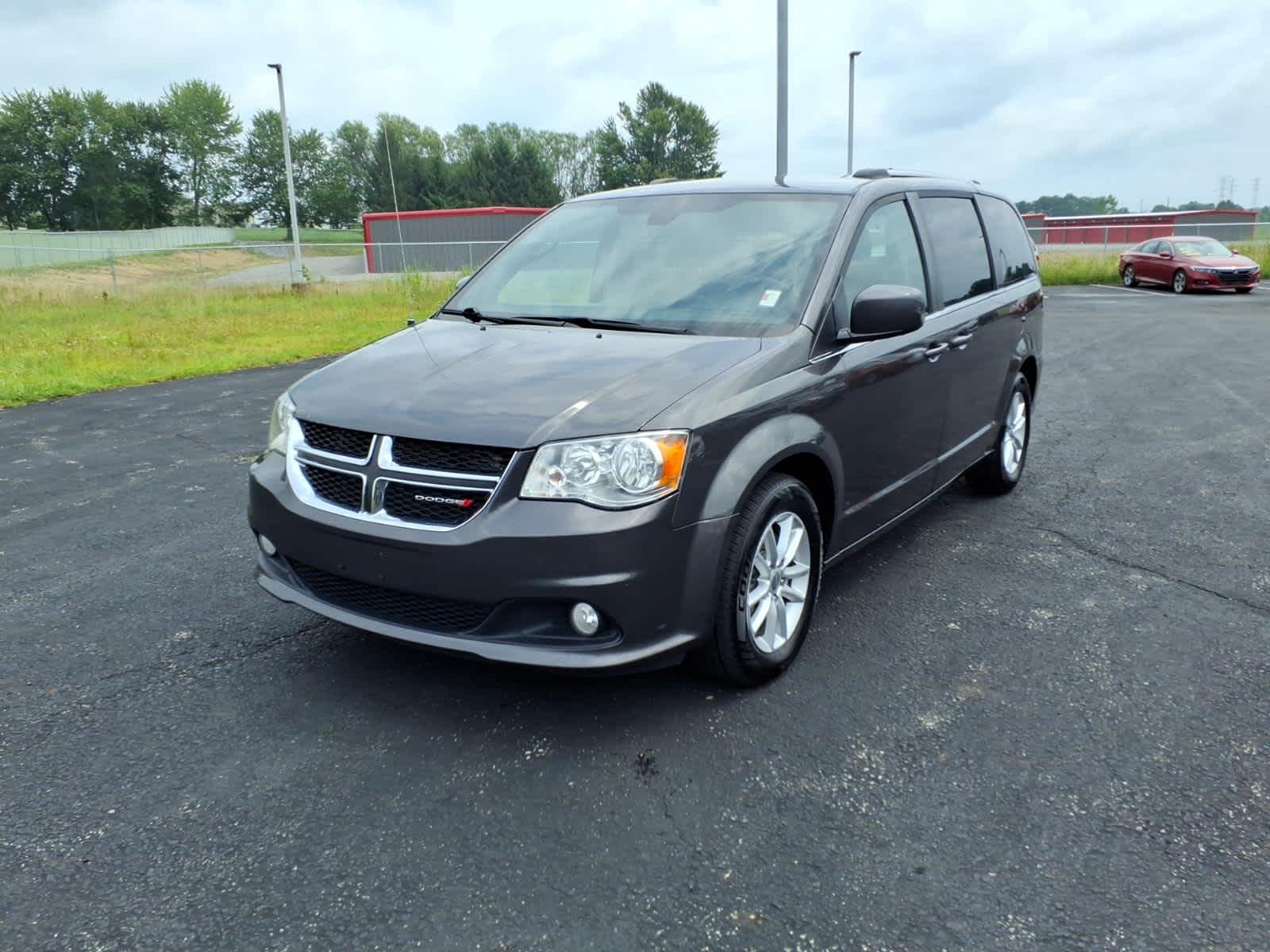 Used 2020 Dodge Grand Caravan SXT with VIN 2C4RDGCG8LR253266 for sale in Columbiana, OH