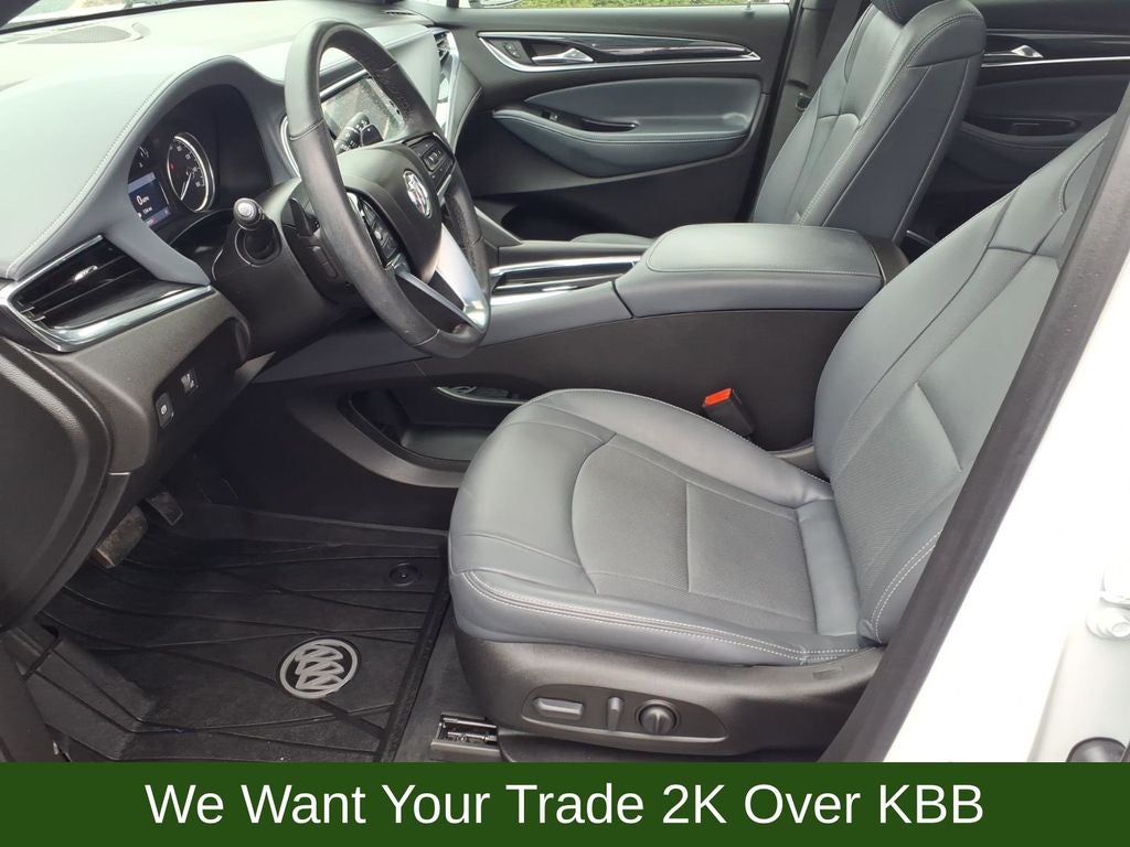 2023 Buick Enclave Essence