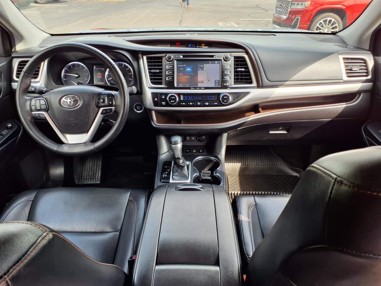 2019 Toyota Highlander SE