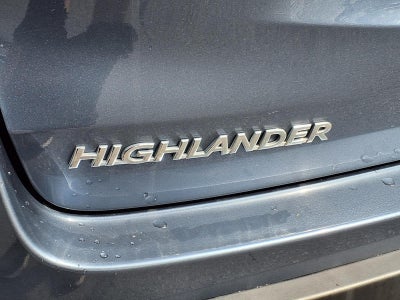 2019 Toyota Highlander SE