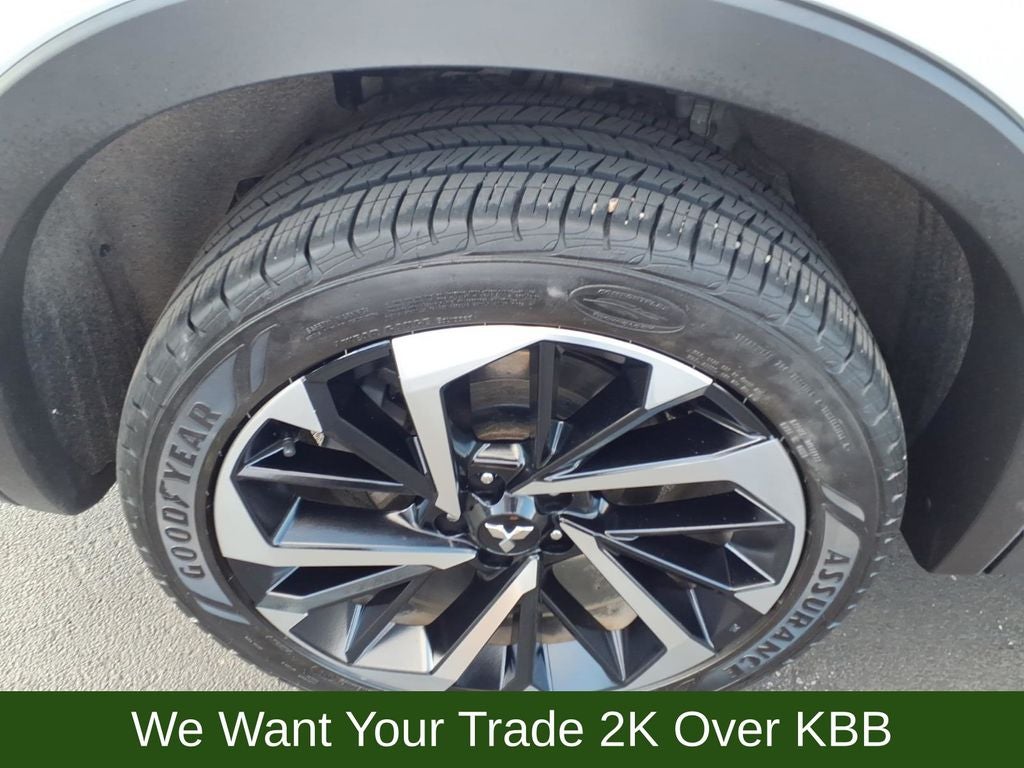 2022 Mitsubishi Outlander ES