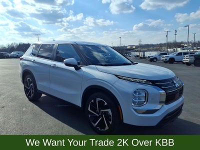 2022 Mitsubishi Outlander ES