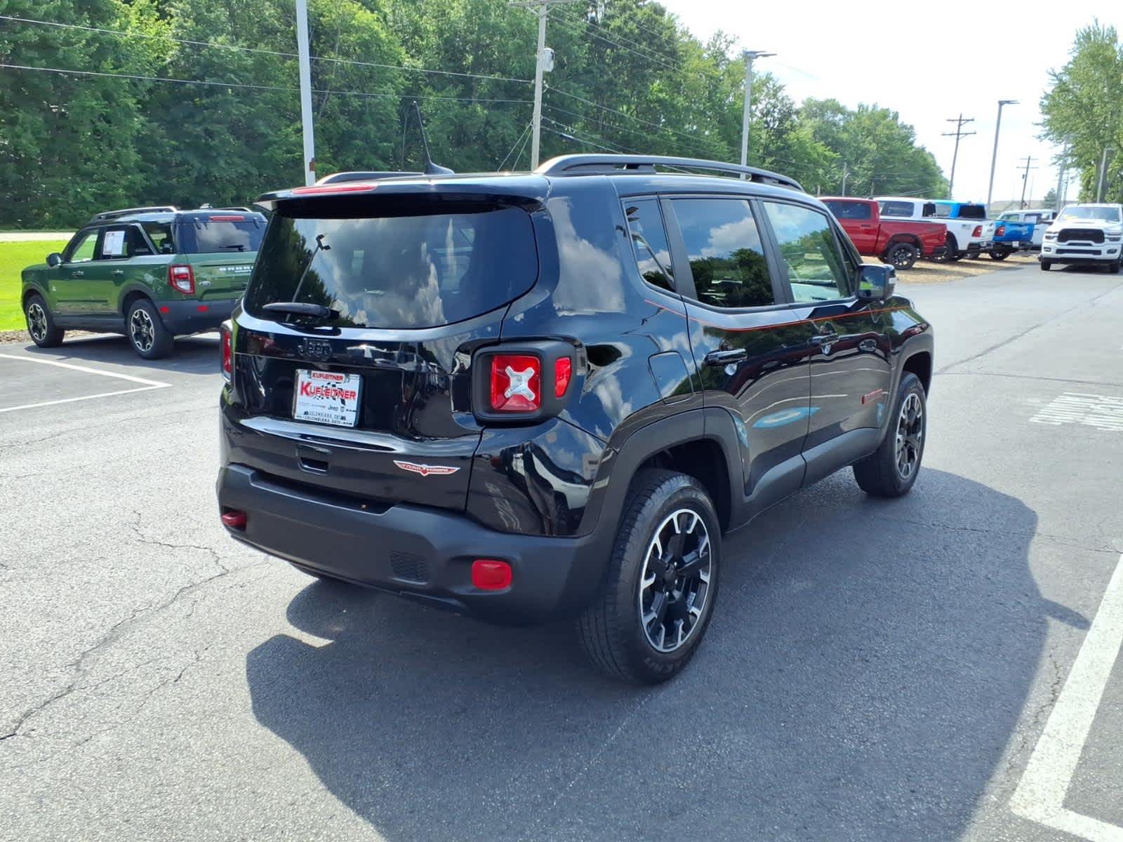2023 Jeep Renegade Trailhawk