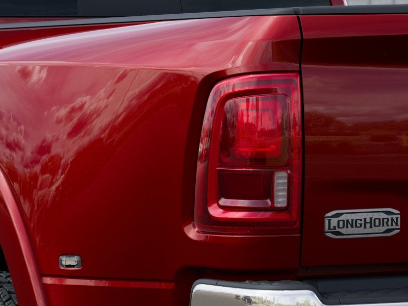 2027 RAM Ram 3500 RAM 3500 LIMITED LONGHORN CREW CAB 4X4 8' BOX