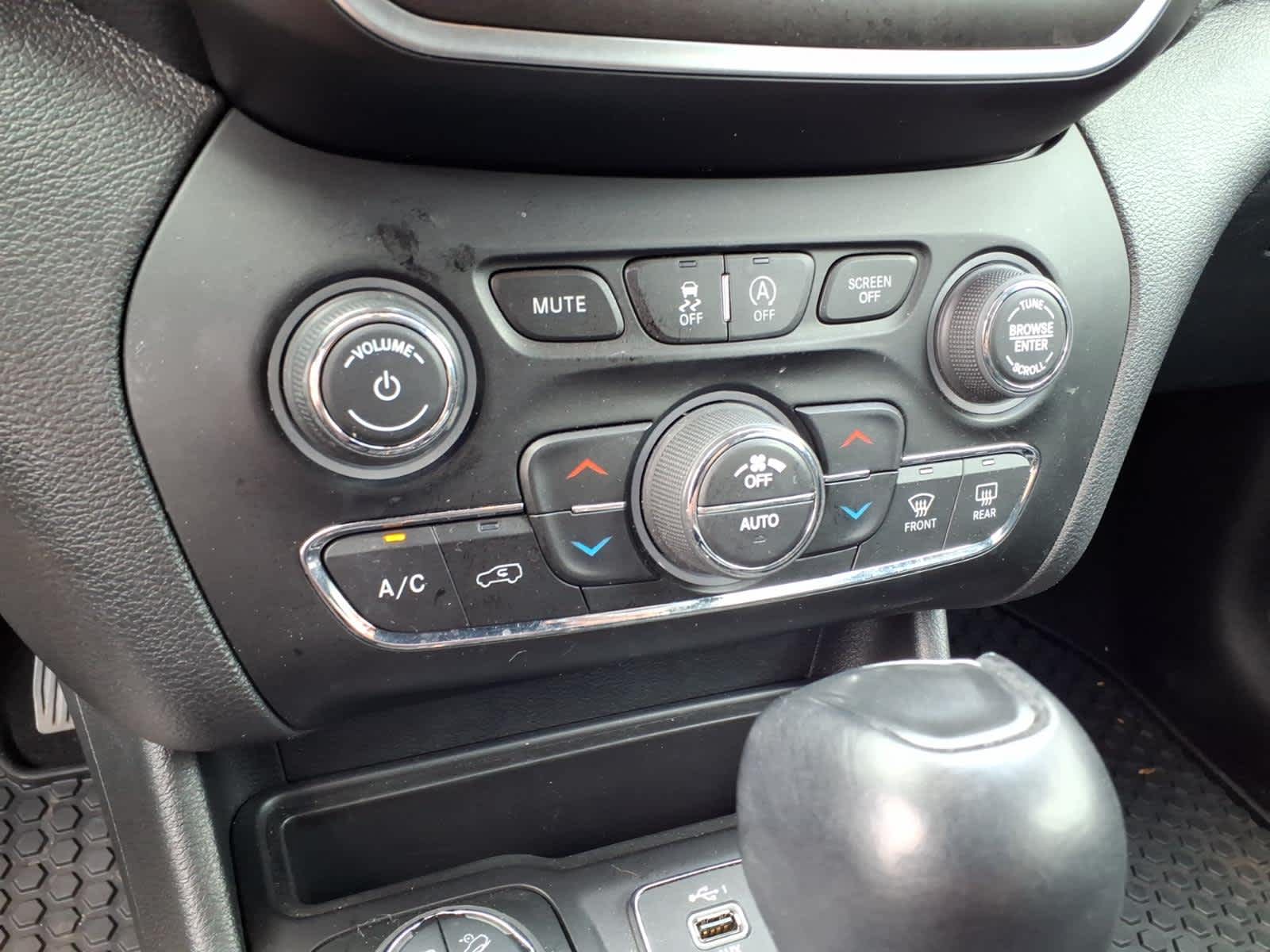 2021 Jeep Cherokee Trailhawk
