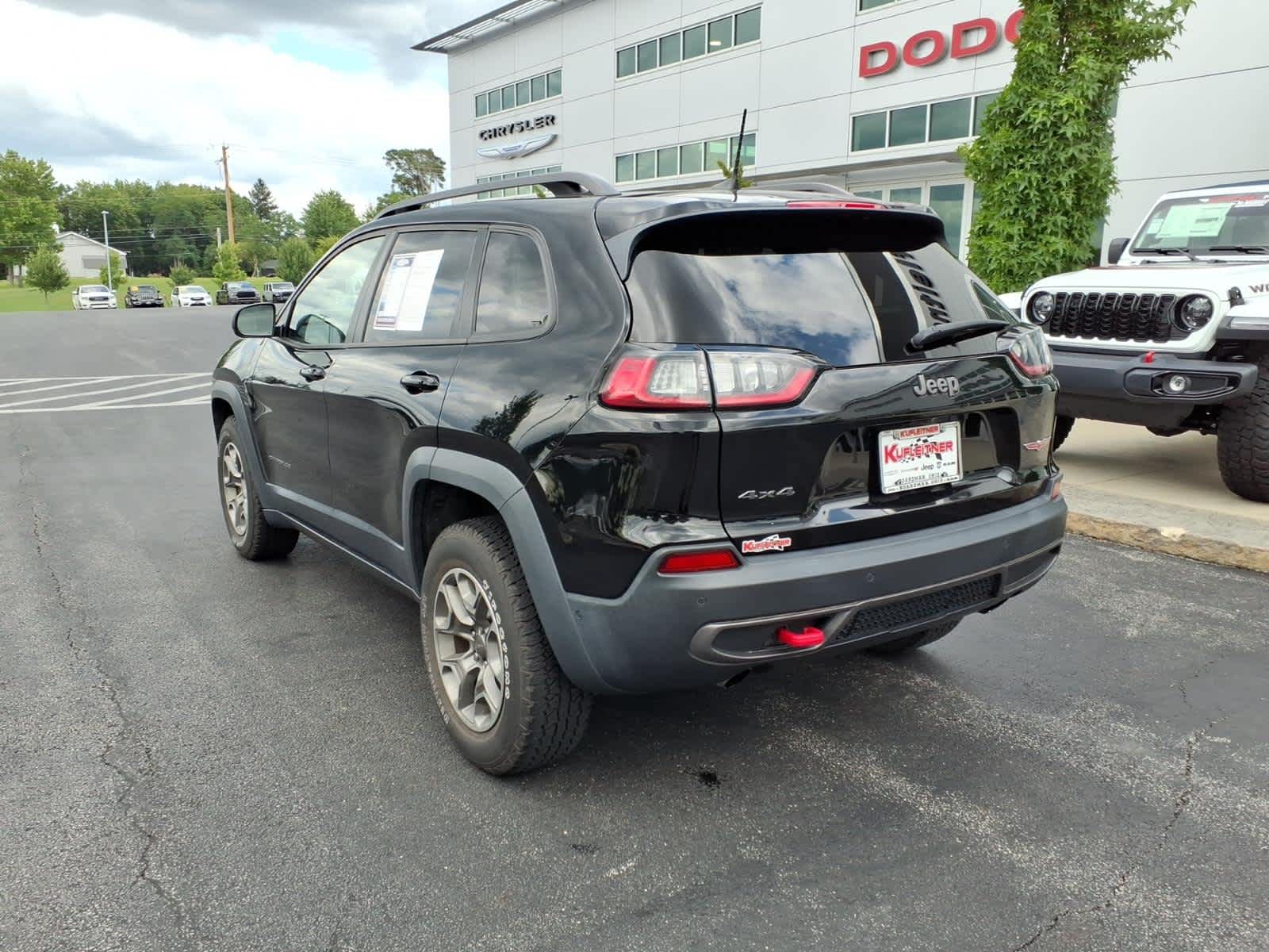 2021 Jeep Cherokee Trailhawk