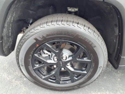 2025 Jeep Grand Cherokee Base