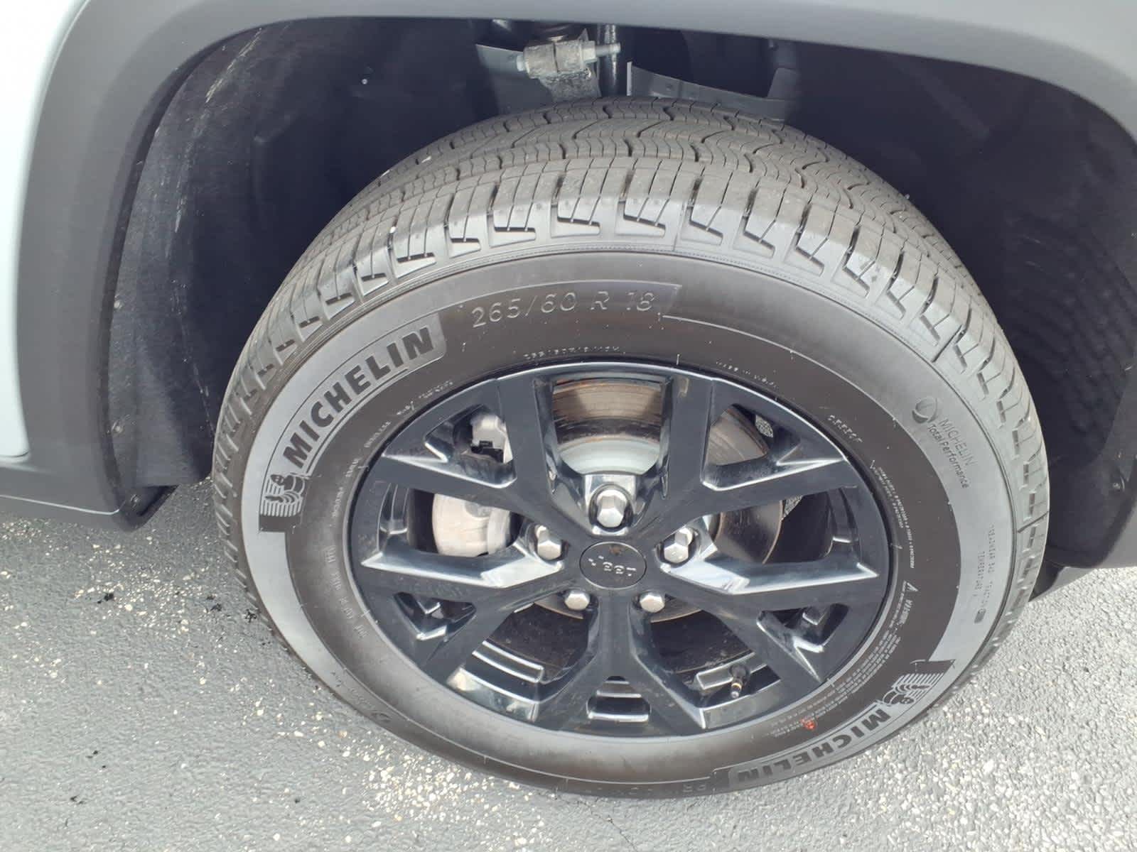 2025 Jeep Grand Cherokee Base