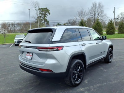2025 Jeep Grand Cherokee Base