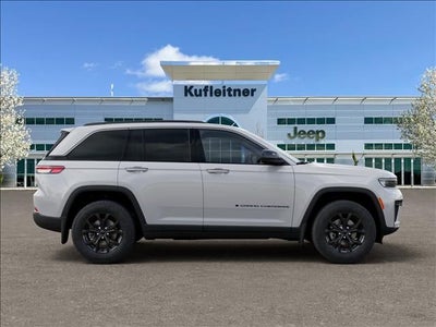 2026 Jeep Grand Cherokee Laredo Altitude