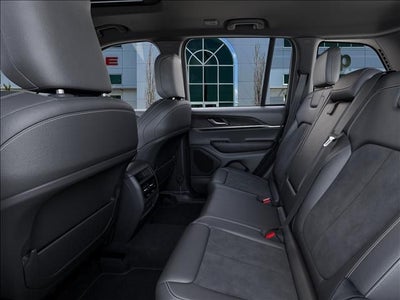 2026 Jeep Grand Cherokee Laredo Altitude