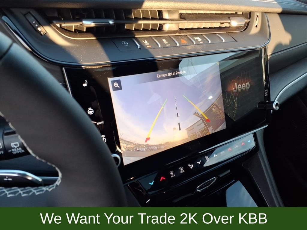 2026 Jeep Grand Cherokee Laredo Altitude