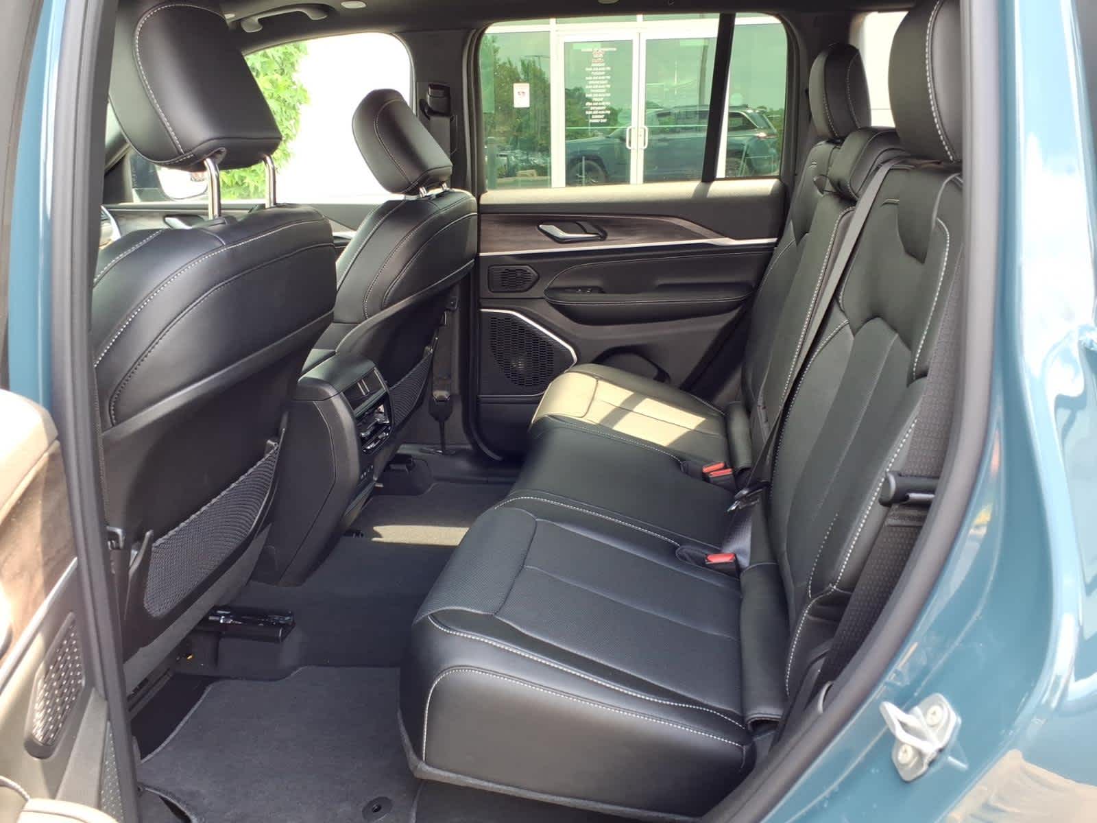 2026 Jeep Grand Cherokee Limited Reserve