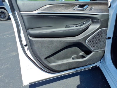 2026 Jeep Grand Cherokee Limited Reserve
