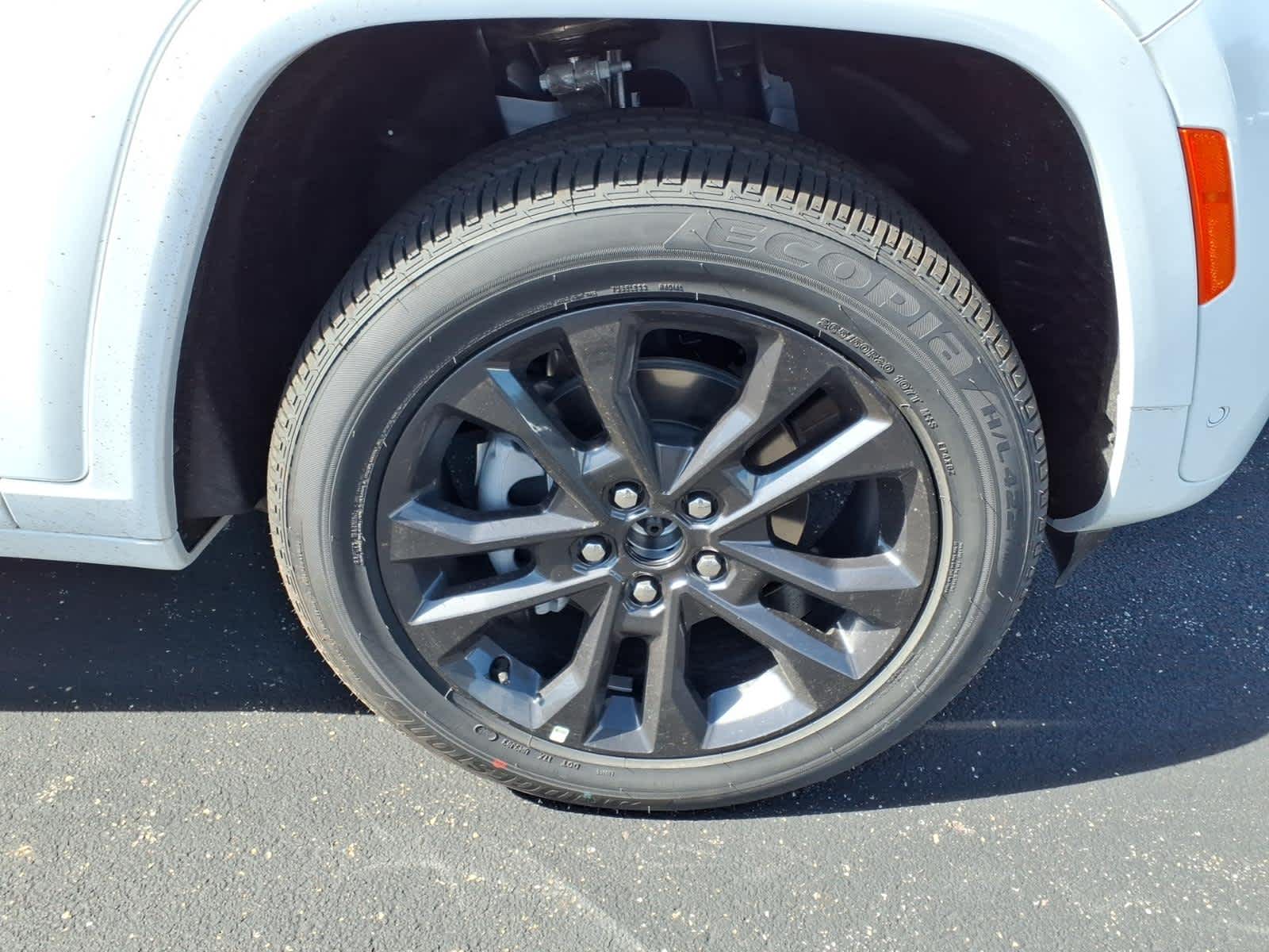2026 Jeep Grand Cherokee Limited Reserve