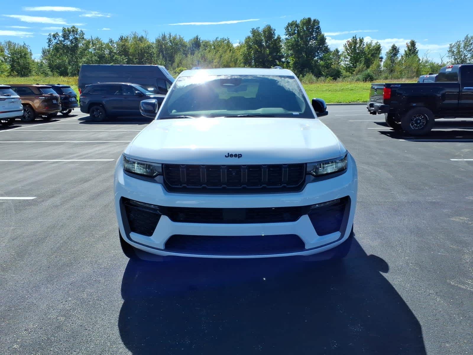 2026 Jeep Grand Cherokee Limited Reserve