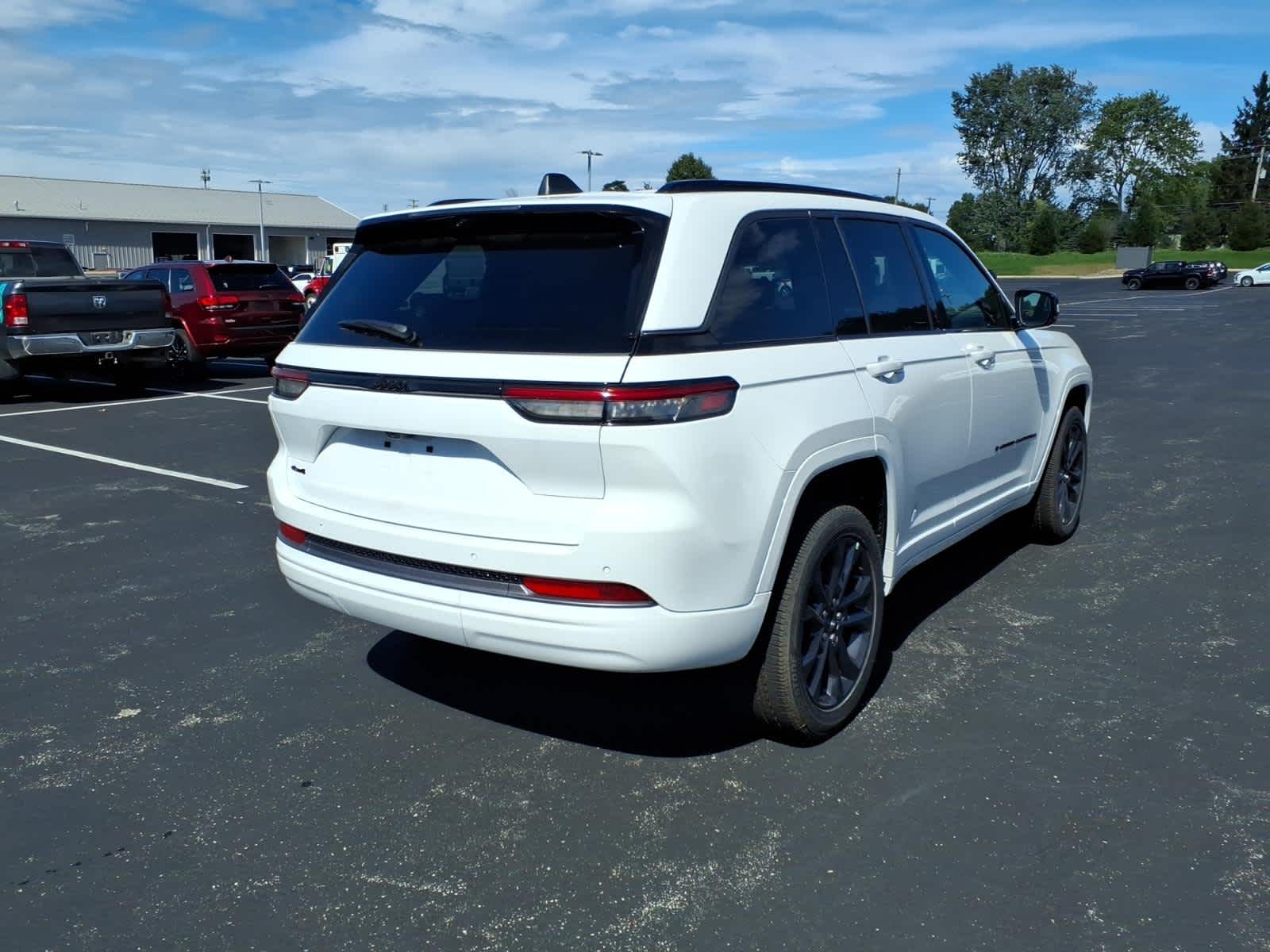 2026 Jeep Grand Cherokee Limited Reserve