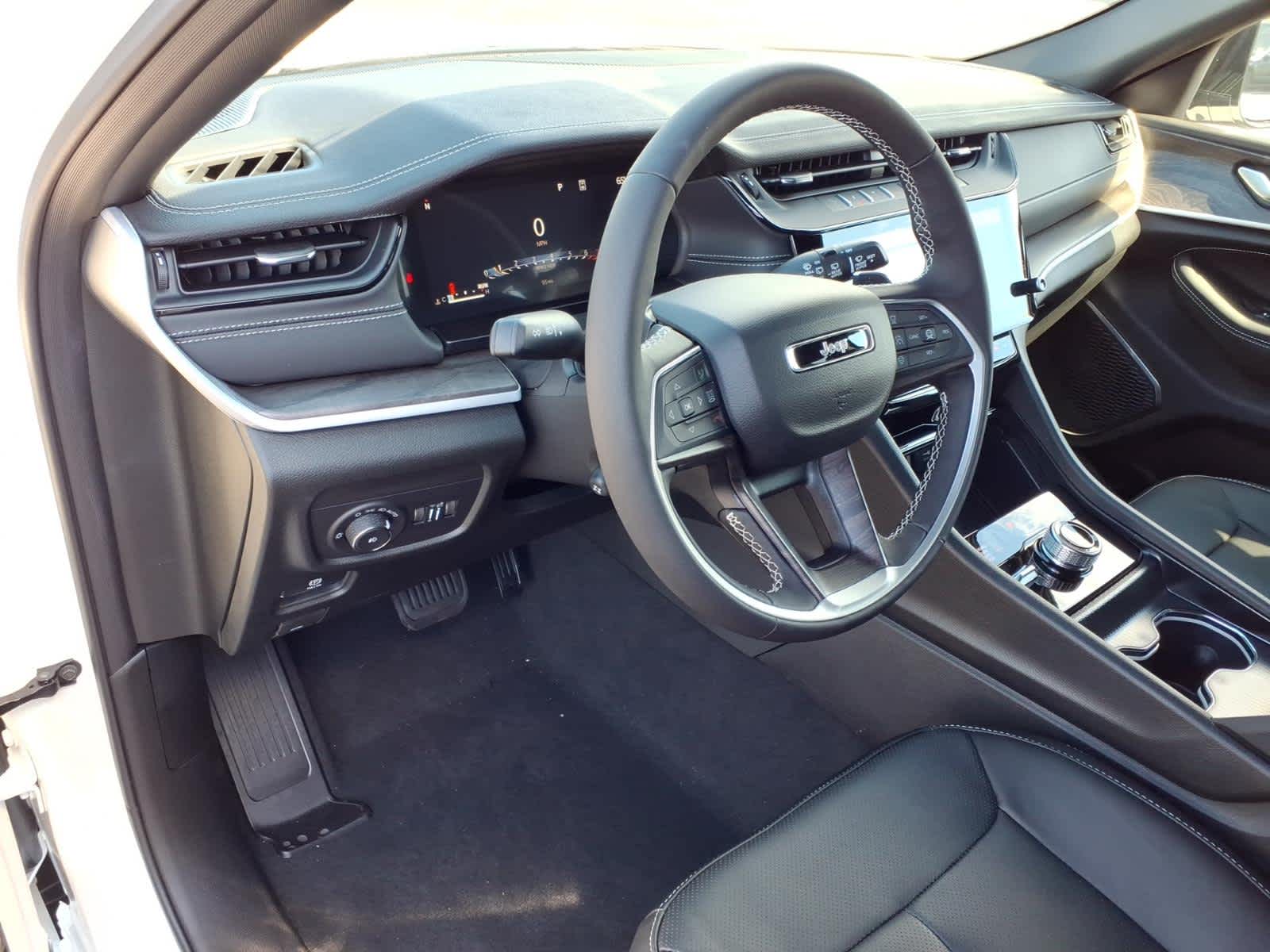 2026 Jeep Grand Cherokee Limited Reserve