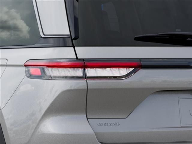 2026 Jeep Grand Cherokee Base
