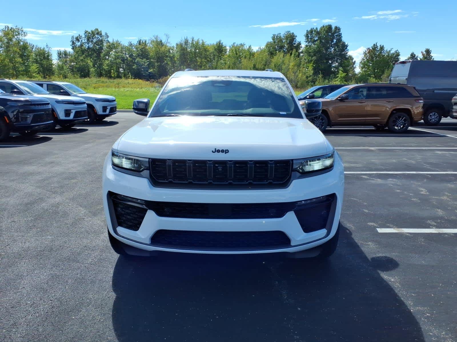 2026 Jeep Grand Cherokee Limited Reserve