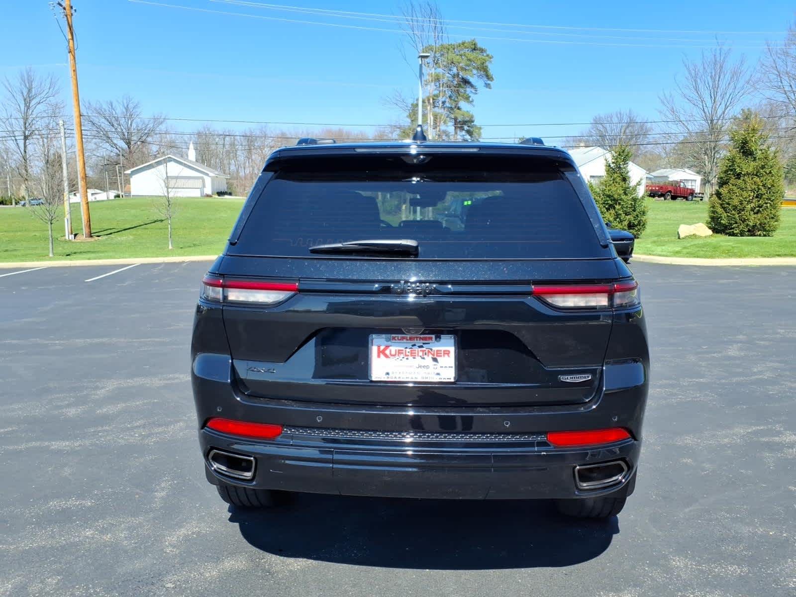 2025 Jeep Grand Cherokee Summit