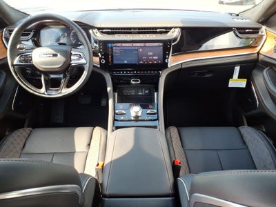 2026 Jeep Grand Cherokee Summit