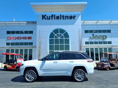 2022 Jeep Grand Cherokee Summit