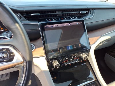 2022 Jeep Grand Cherokee Summit