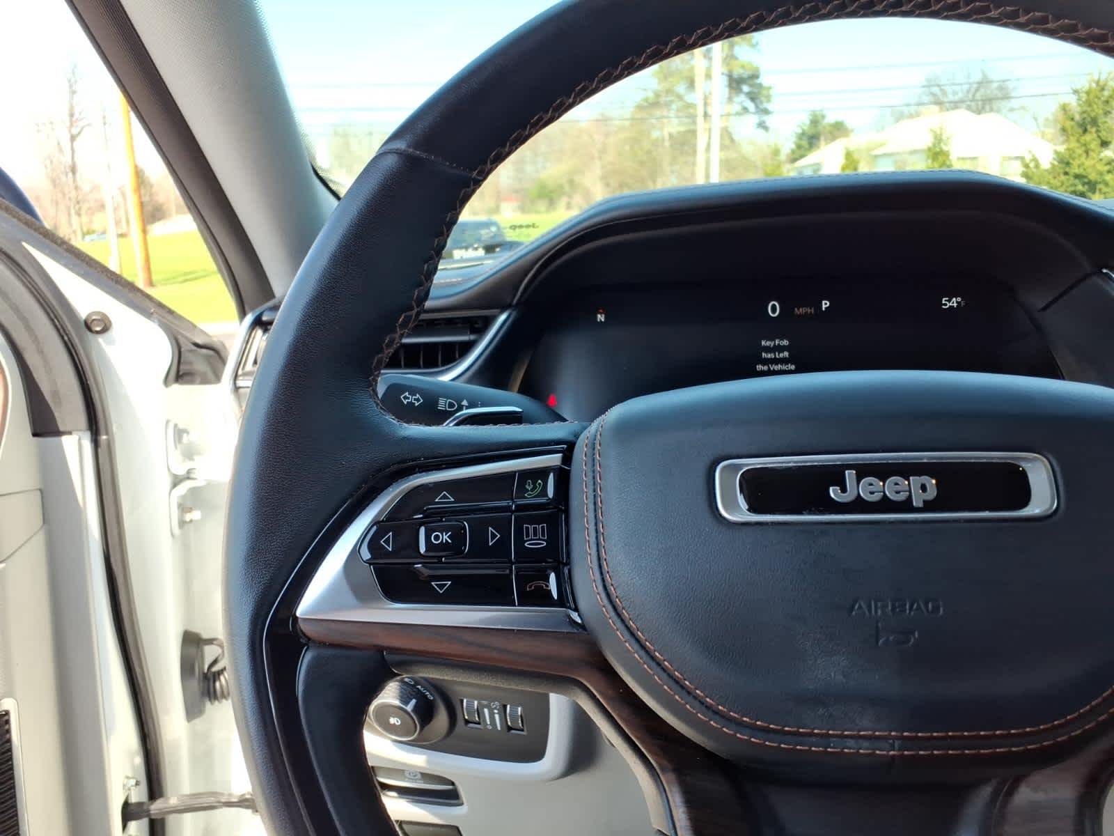 2022 Jeep Grand Cherokee Summit