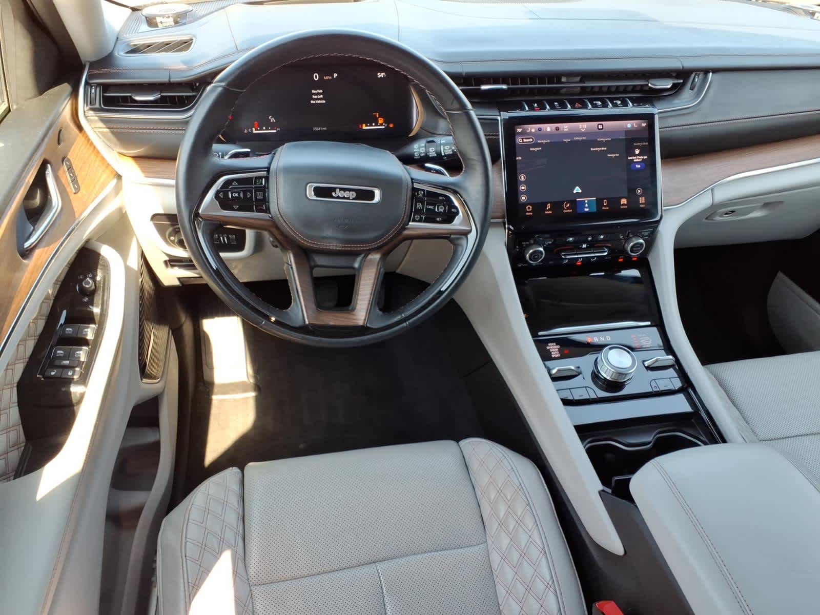 2022 Jeep Grand Cherokee Summit