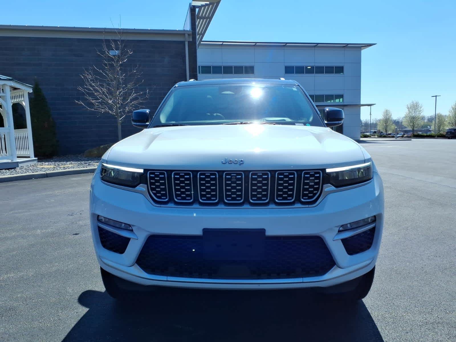 2022 Jeep Grand Cherokee Summit