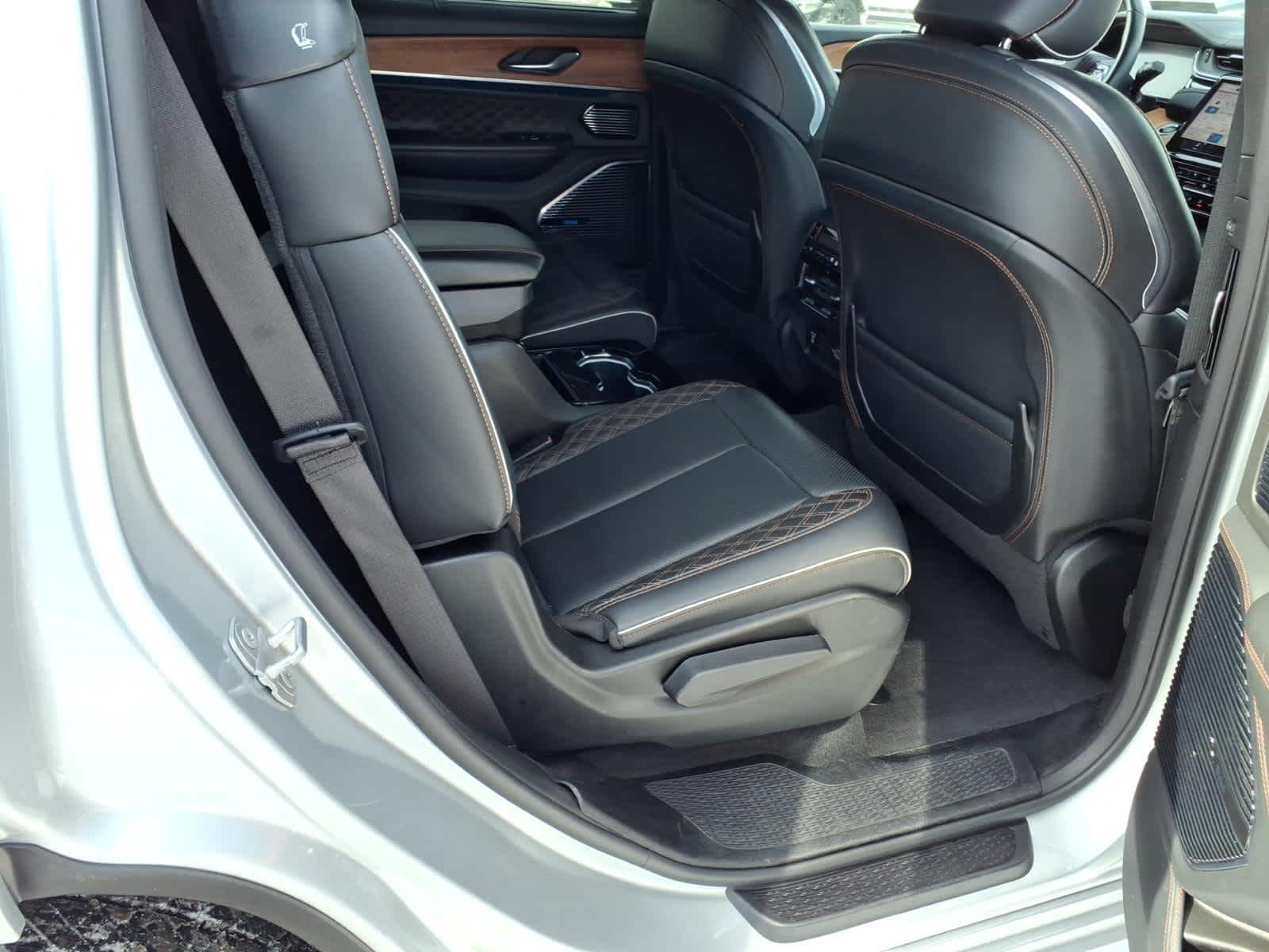 2022 Jeep Grand Cherokee L Summit Reserve