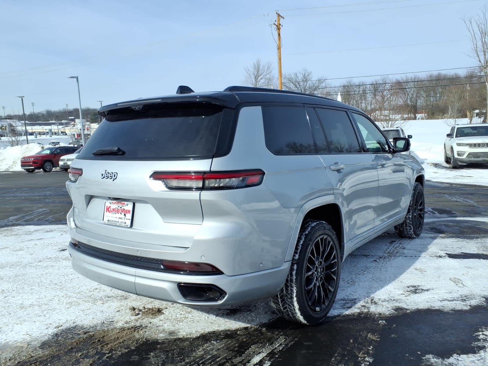 2022 Jeep Grand Cherokee L Summit Reserve