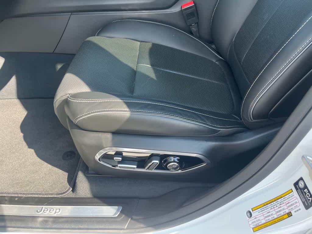2023 Jeep Grand Cherokee 4xe Overland