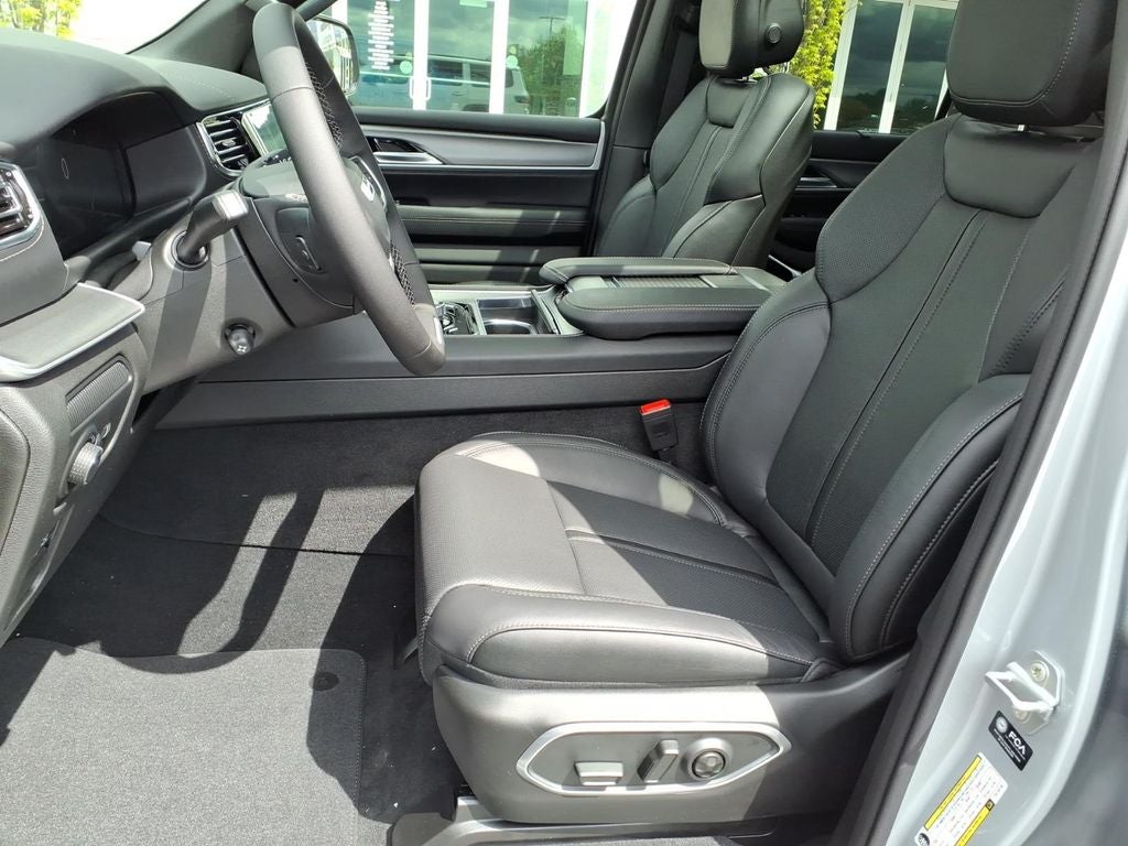 2026 Jeep Grand Wagoneer Limited Reserve