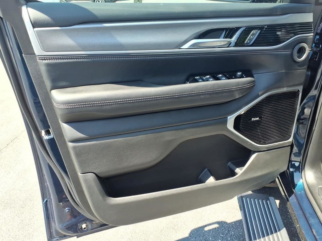 2026 Jeep Grand Wagoneer Limited Reserve