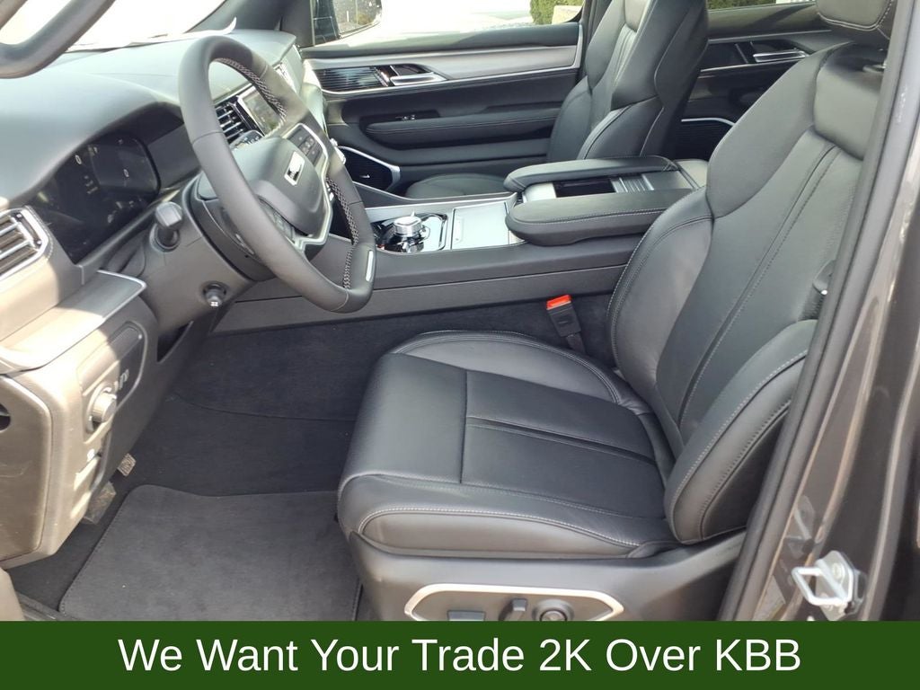 2026 Jeep Grand Wagoneer Base