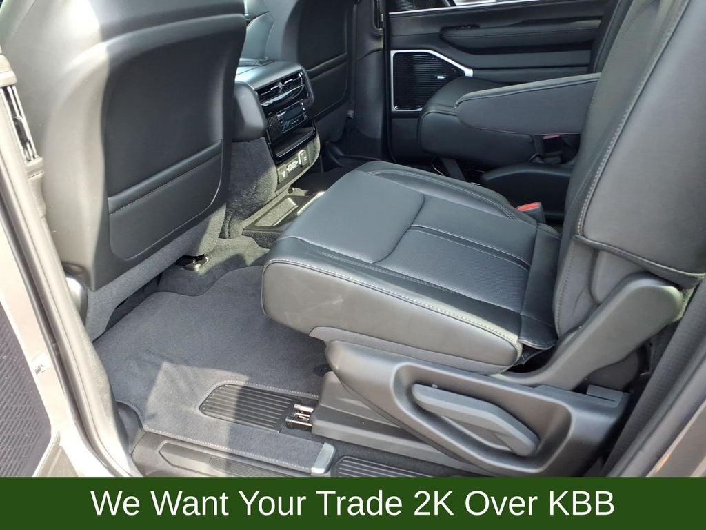 2026 Jeep Grand Wagoneer Base