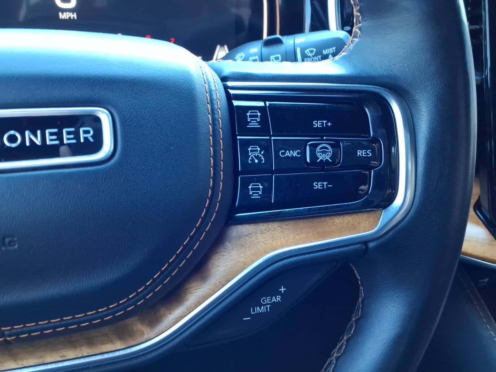 2022 Jeep Grand Wagoneer Series III
