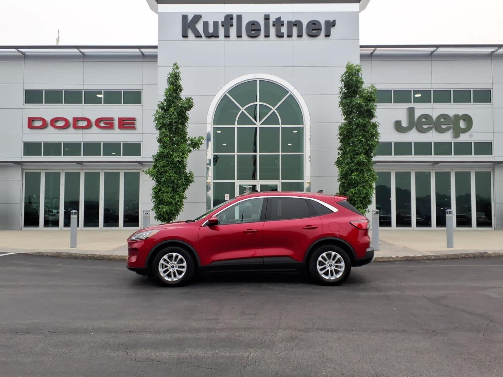 2020 Ford Escape SE