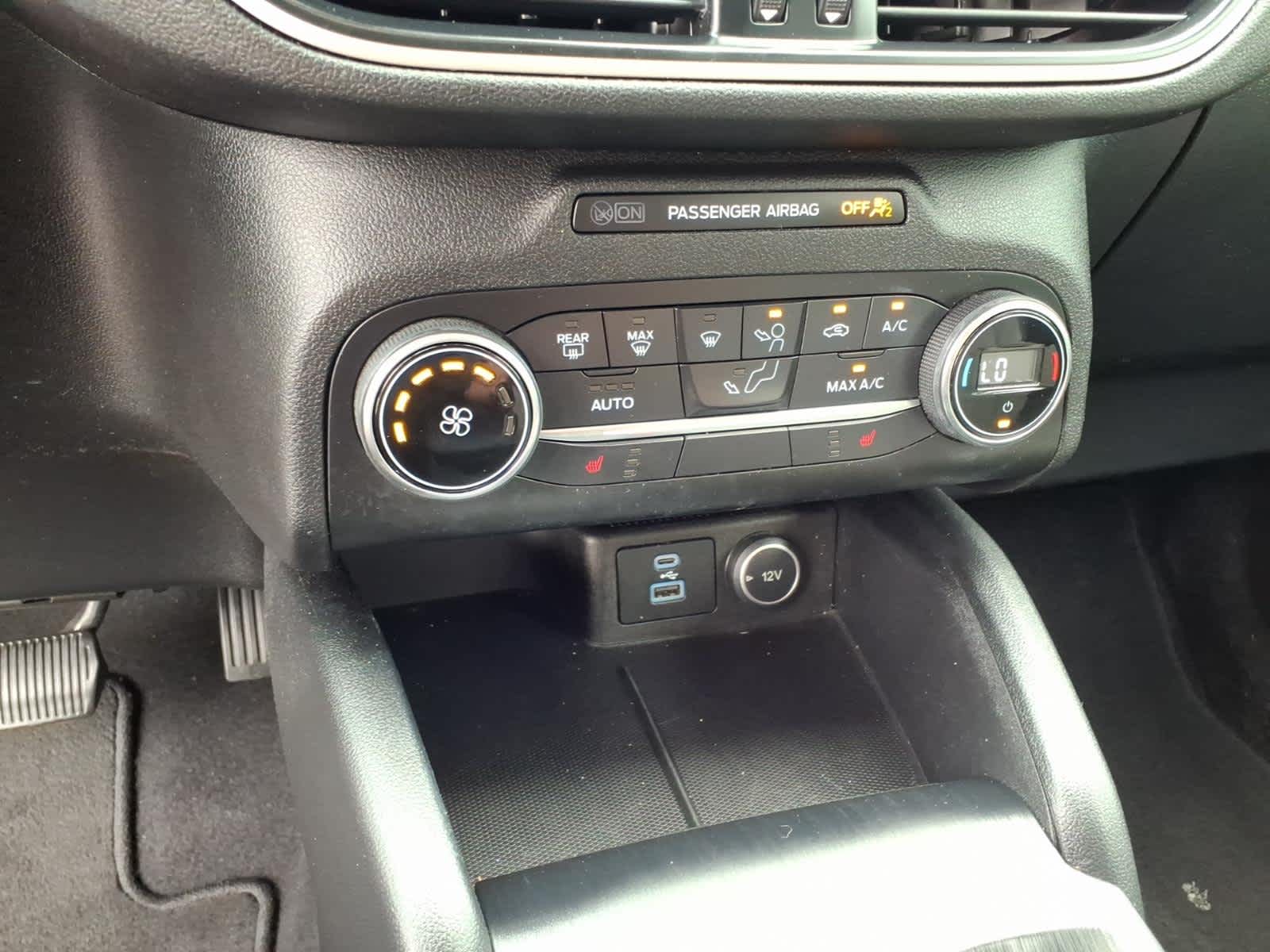 2020 Ford Escape SE