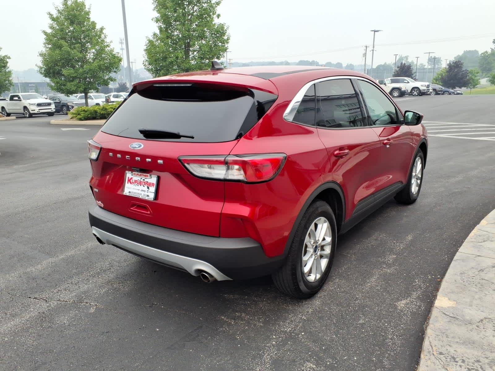 2020 Ford Escape SE