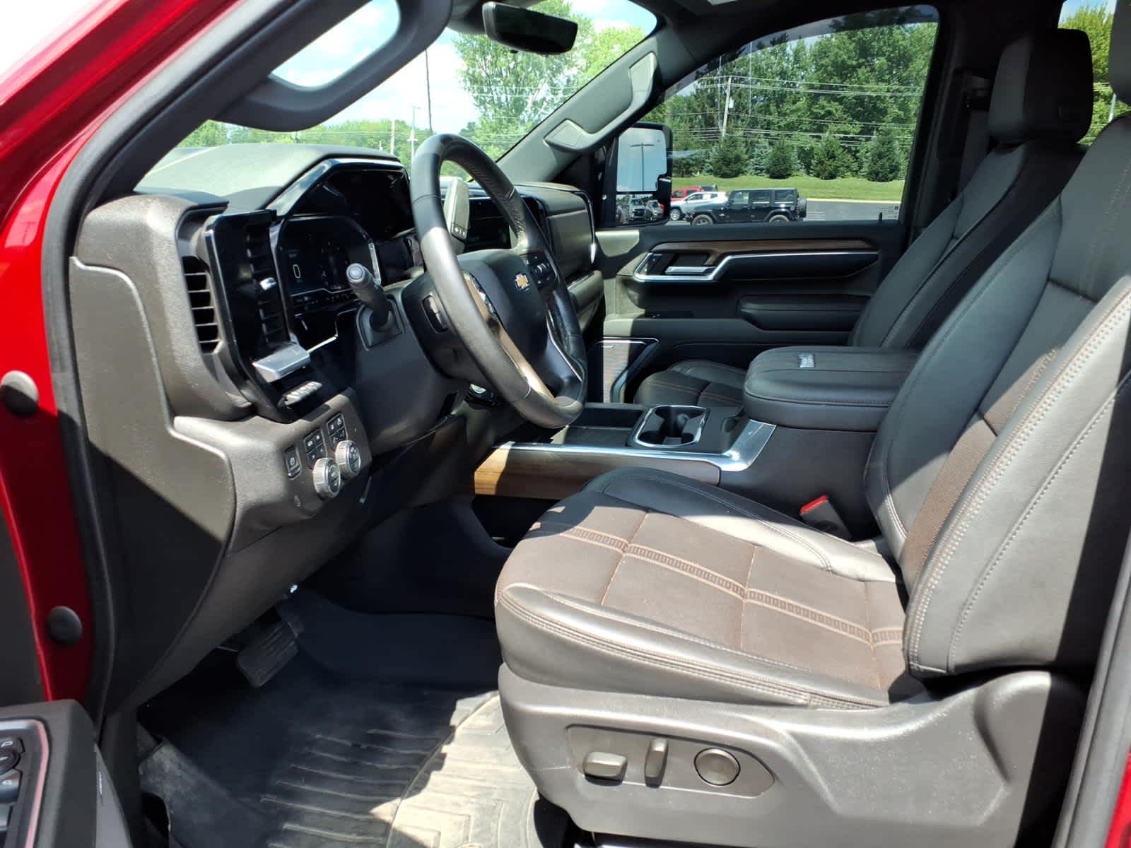 2024 Chevrolet Silverado 3500HD High Country