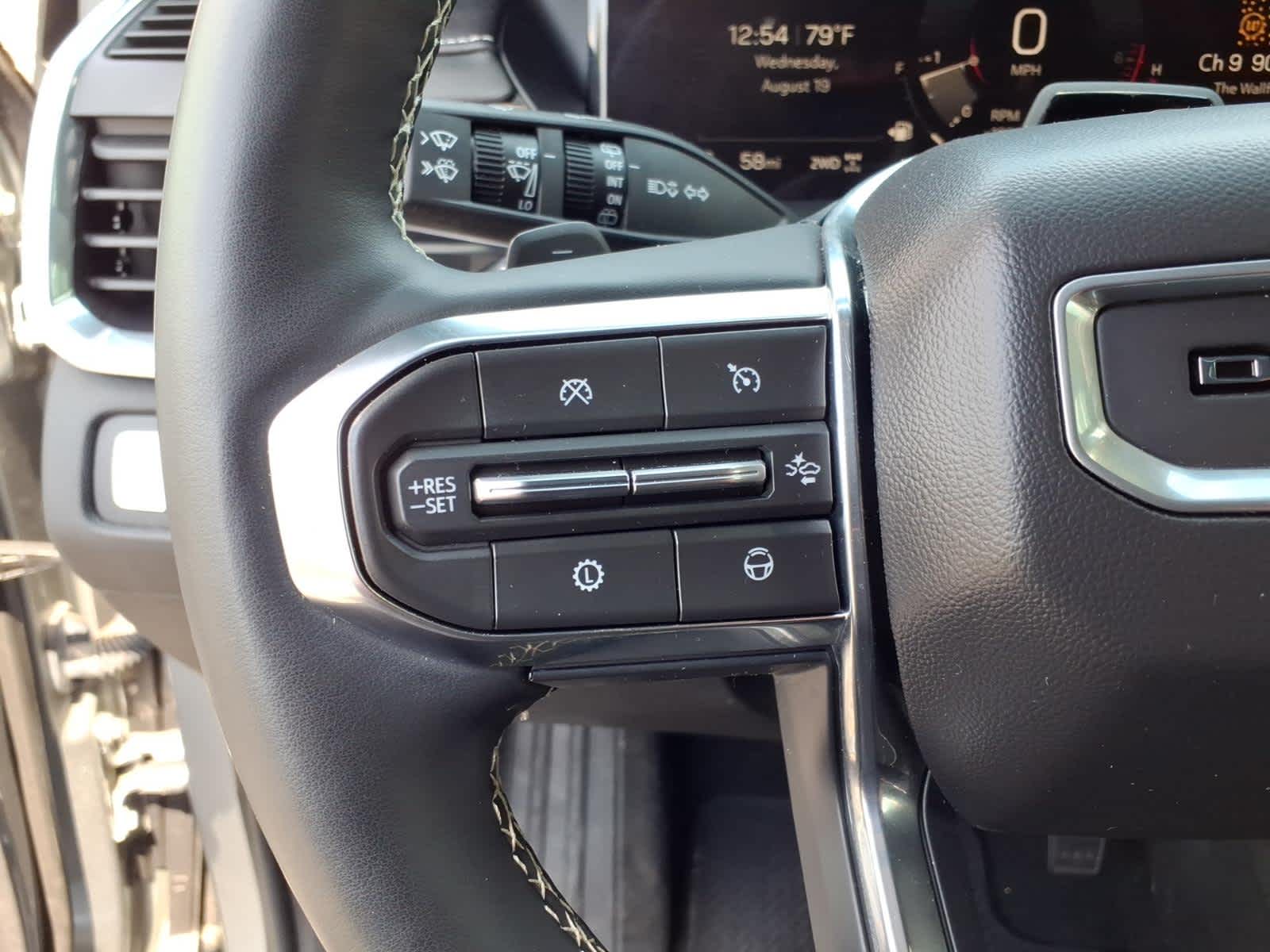 2024 GMC Acadia AWD Denali